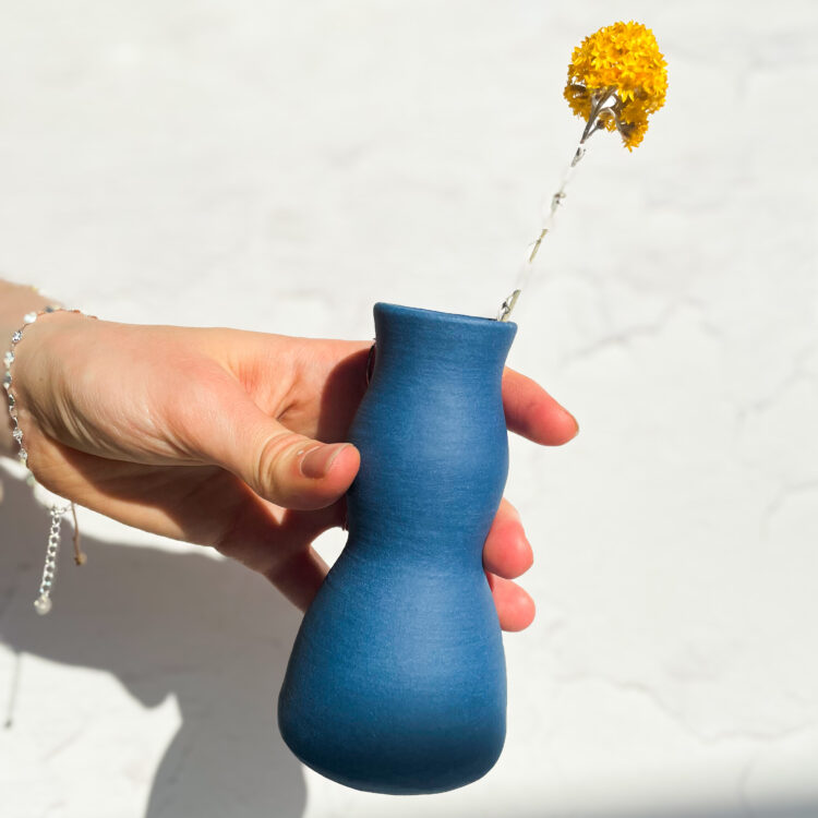 9805 - Blue Stoneware Engobe - Image 3